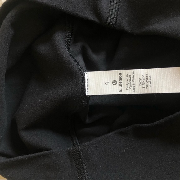 COPY - Lululemon Black Spandex - Picture 4 of 6